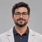 Avatar do Professor Atlas, de óculos e jaleco claro